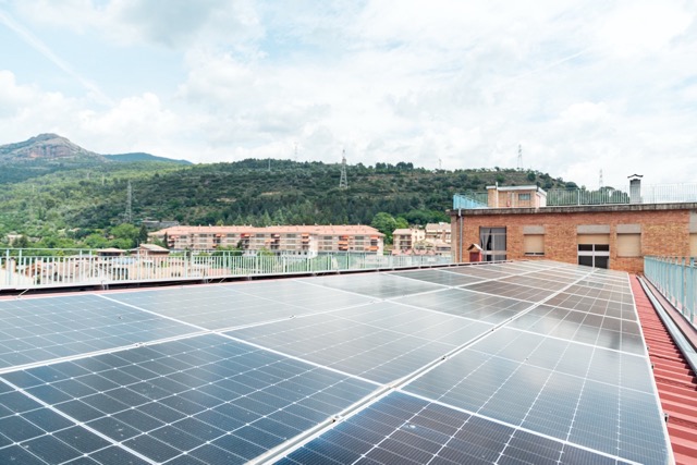 L’Energètica instal·la un autoconsum col·lectiu a La Pobla de Segur per compartir energia solar pública i de proximitat